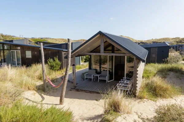 Sea Lodges Bloemendaal: Glamping Mewah di Tengah Keindahan Pantai dan Alam Belanda