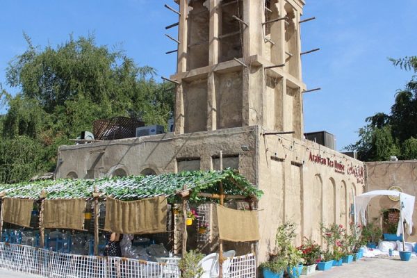 Menjelajahi Pesona Arabian Tea House, Oase Kuliner Emirati di Dubai