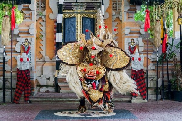 Keunikan Tradisi Barong di Bali yang Sarat Makna