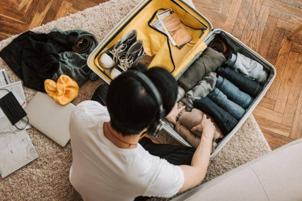 Panduan Packing Ringan ala Backpacker untuk Perjalanan Jarak Jauh