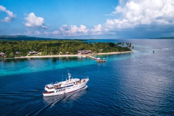 Pulau Tomia, Surga Tersembunyi di Sulawesi Tenggara